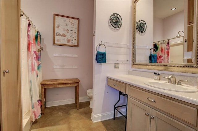 bathroom with toilet, a shower with shower curtain, concrete floors, baseboards, and vanity