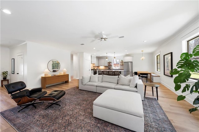 325 Pecan Ridge Blvd, Fairhope, AL 36532 - living area featuring recessed lighting, visible vents, light wood-style floors, baseboards, and ceiling fan