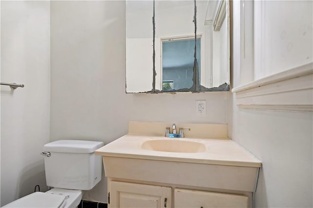 2852 Exter Dr, Mobile, AL 36606 - bathroom with vanity and toilet