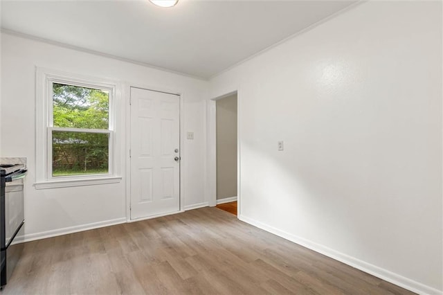 4061 Sallie Ct, Mobile, AL 36609 - entryway featuring wood finished floors and crown molding
