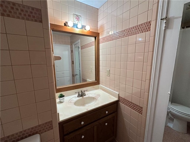 5859 Chalet Dr N, Mobile, AL 36608 - bathroom featuring tile walls and vanity