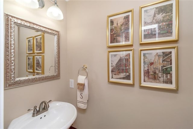 9633 White Castle Rd, Mobile, AL 36695 - bathroom featuring a sink