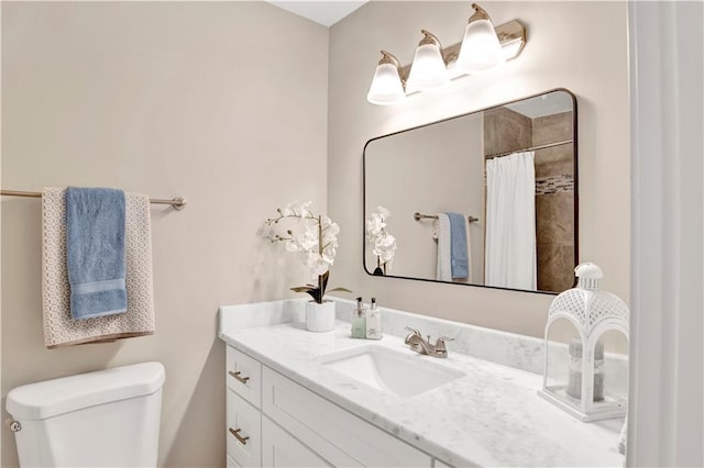 113 Hilltop Dr E, Mobile, AL 36608 - full bath featuring toilet, vanity, and tiled shower