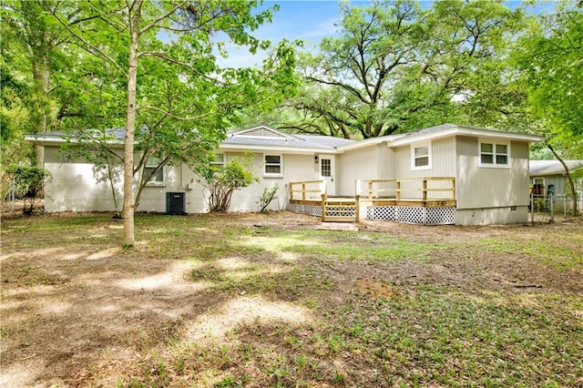 113 Hilltop Dr E, Mobile, AL 36608 - rear view of property with crawl space, a deck, cooling unit, and fence