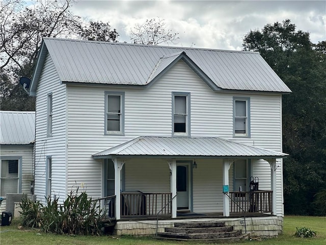 view of front of home featuring a porch