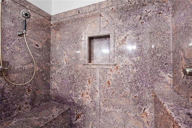 6417 Magnolia Place Ct S, Mobile, AL 36695 - bathroom featuring tiled shower