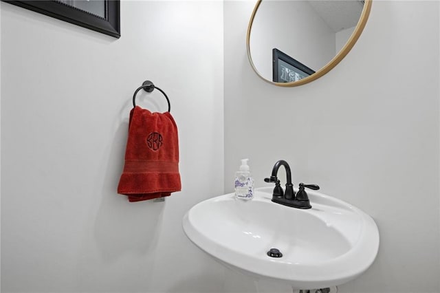 6417 Magnolia Place Ct S, Mobile, AL 36695 - bathroom with a sink