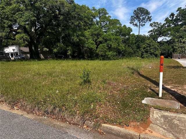 713 Oak Circle Dr E, Mobile, AL 36609