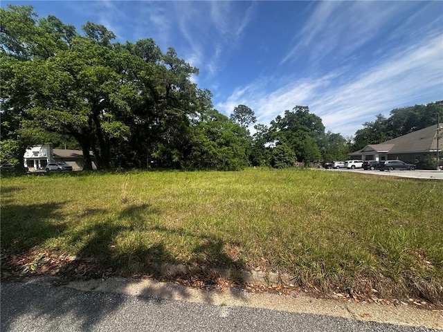 713 Oak Circle Dr E, Mobile, AL 36609