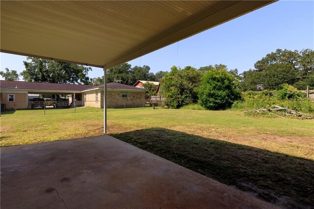 view of yard with a patio area