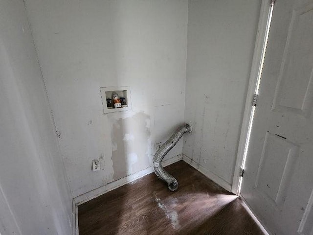2805 Banks Ave, Mobile, AL 36617 - laundry area featuring wood finished floors and washer hookup