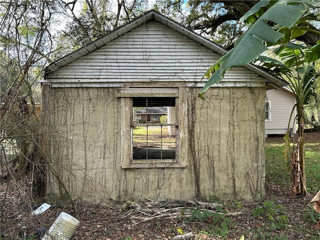 view of side of property