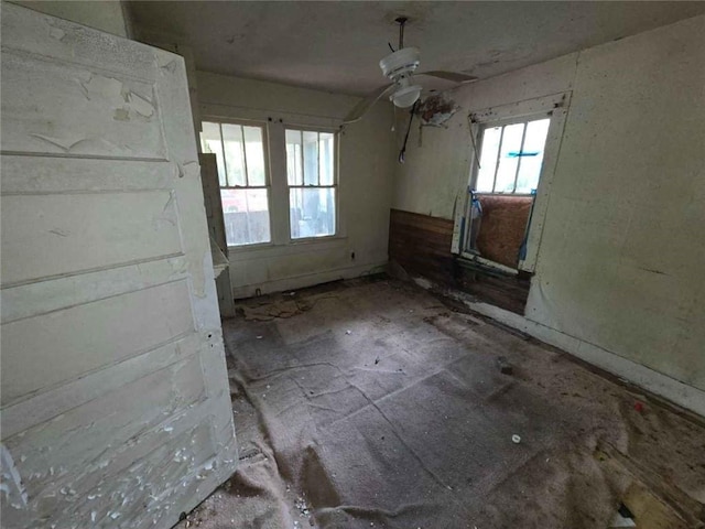 565 Cedar Ave, Mobile, AL 36603 - unfurnished living room featuring a ceiling fan
