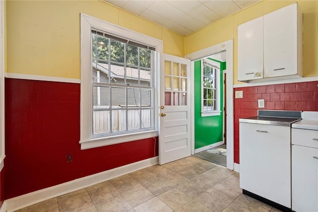25 Benedict Pl, Mobile, AL 36606 - washroom with baseboards