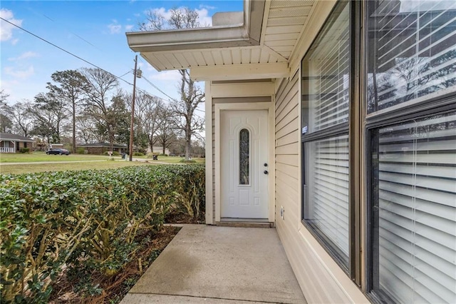 view of property entrance