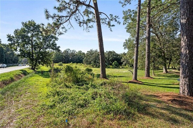 Listing photo 2 for 8127 County Road 64th Rd, Daphne AL 36526