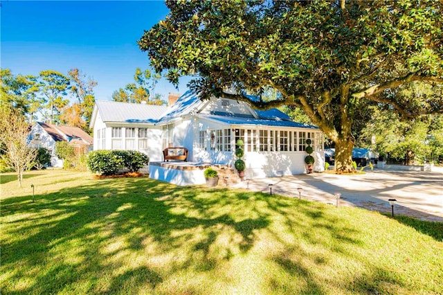 view of front of house with a front yard