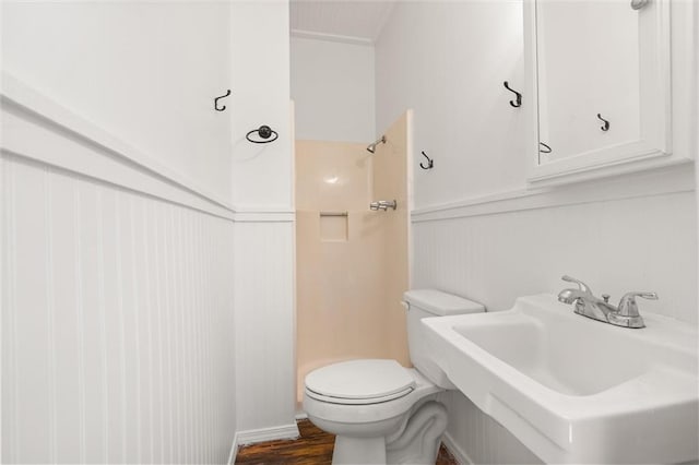 1509 Monroe St, Mobile, AL 36604 - full bath featuring wainscoting, a shower, and wood finished floors