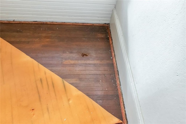 room details with wood ceiling