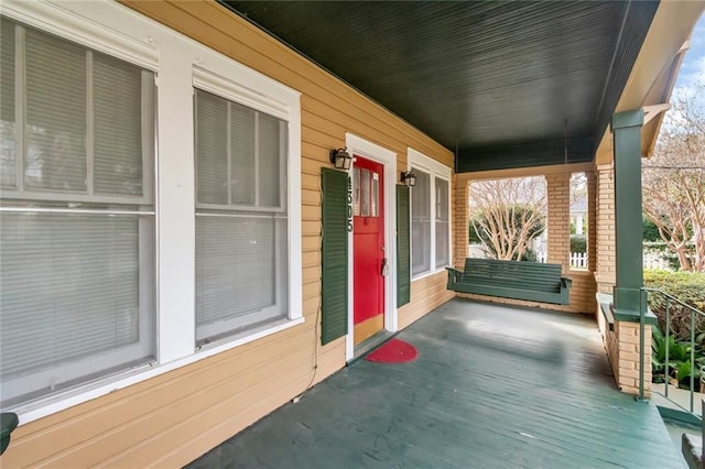 view of patio / terrace with covered porch