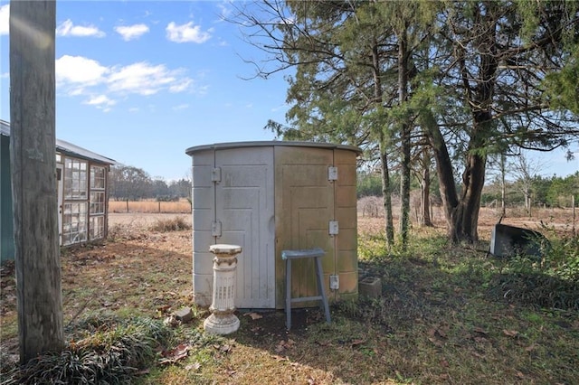 view of outdoor structure