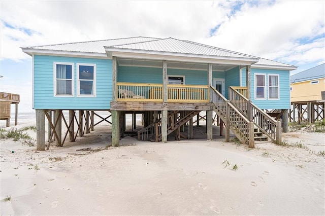 view of front of property with a carport