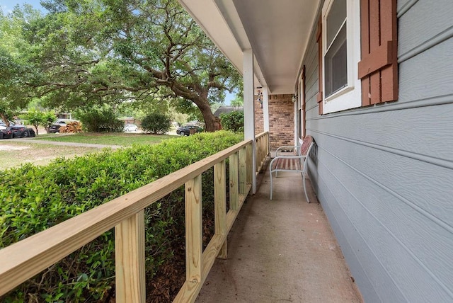 2808 Westmoor Ct, Mobile, AL 36695 - balcony featuring covered porch