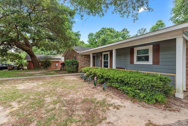 2808 Westmoor Ct, Mobile, AL 36695 - single story home with brick siding