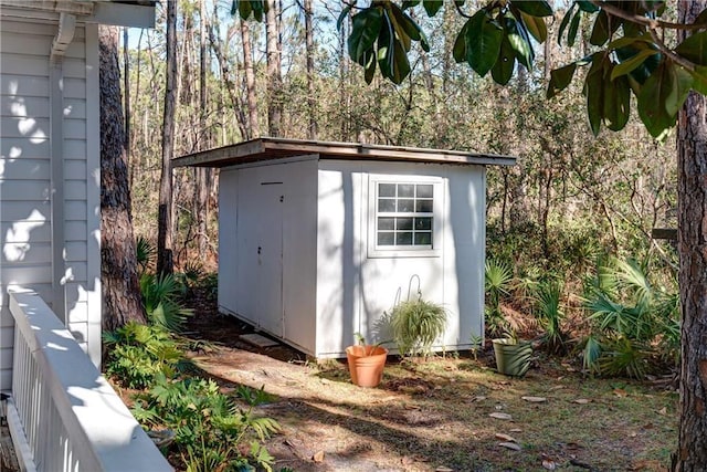 view of shed / structure