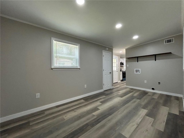 laundry area featuring laundry area, visible vents, crown molding, hookup for a washing machine, and recessed lighting