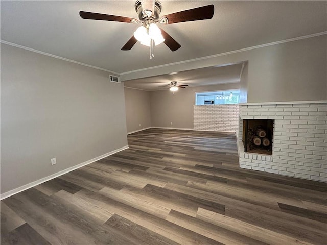 unfurnished living room featuring crown molding, baseboards, a ceiling fan, and visible vents