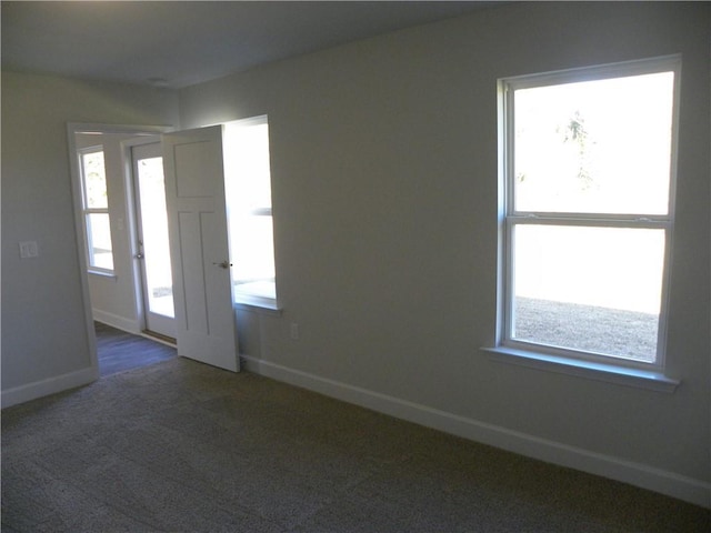 view of carpeted spare room