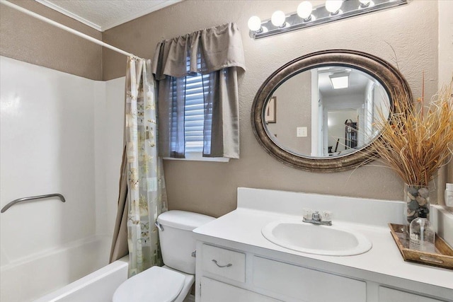 full bathroom with shower / bath combination with curtain, vanity, a textured ceiling, and toilet