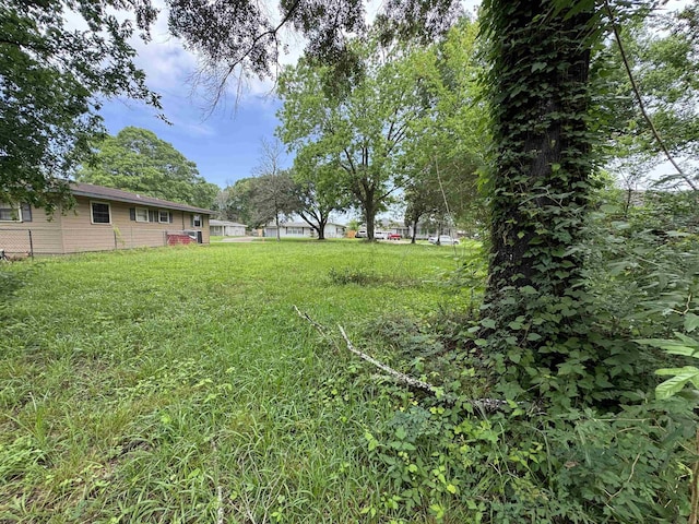 8465 Frazier Dr, Beaumont, TX 77707