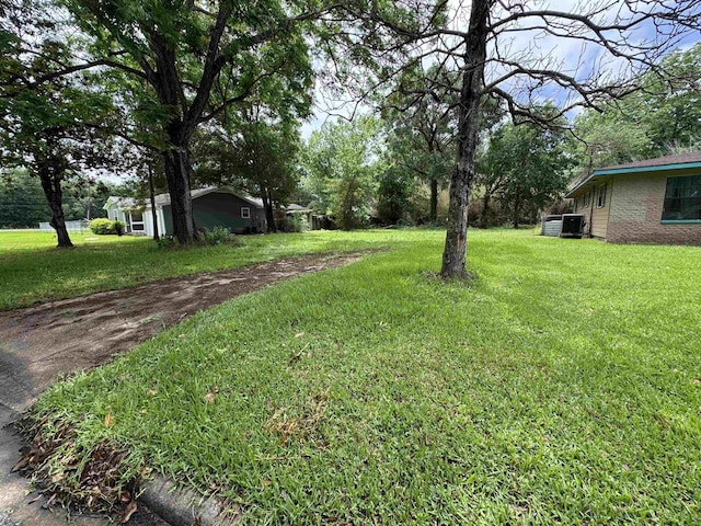 8465 Frazier Dr, Beaumont, TX 77707