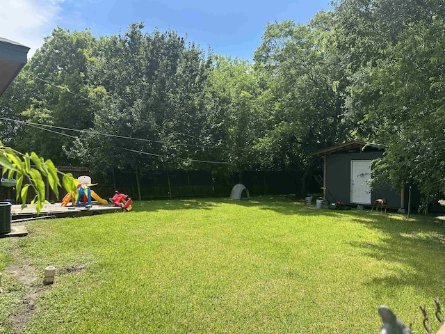 325 8th St, Port Arthur, TX 77640 - photo 14