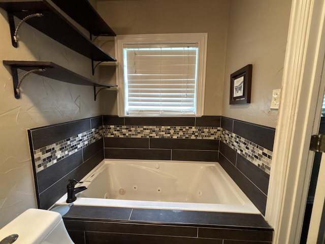 4400 Bethany St, Port Arthur, TX 77642 - full bath featuring a jetted tub and toilet