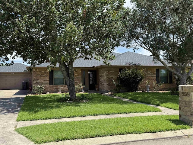 306 Nugent Dr, Port Neches, TX 77651 - photo 1