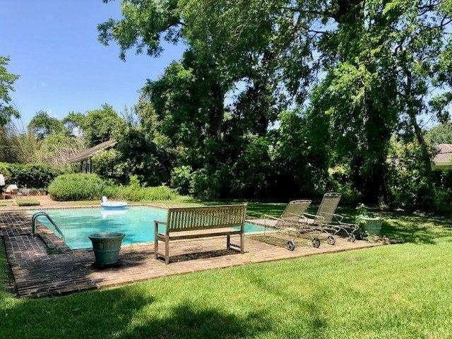 109 W Caldwood Dr, Beaumont, TX 77707 - photo 5