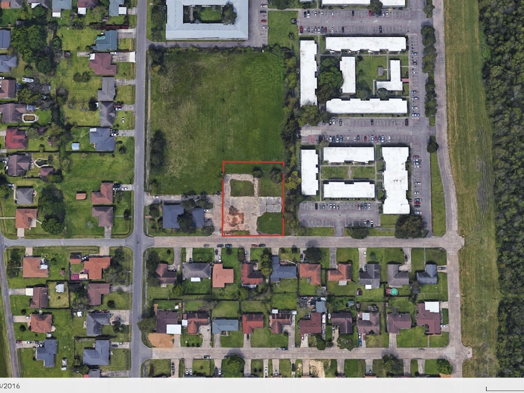 6121 13th St, Port Arthur, TX 77642