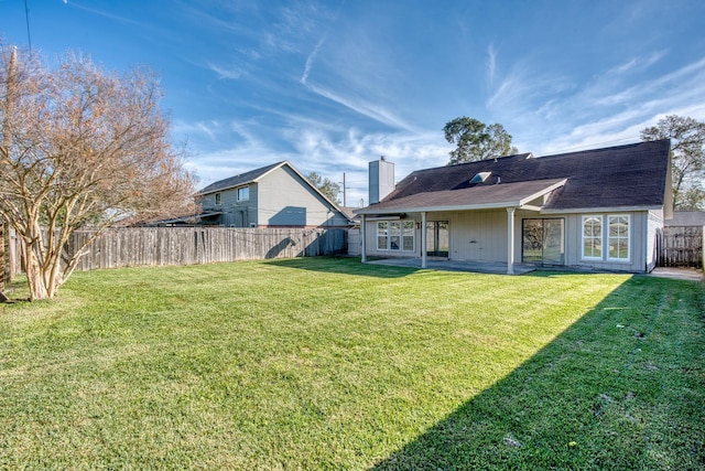 view of yard with a patio