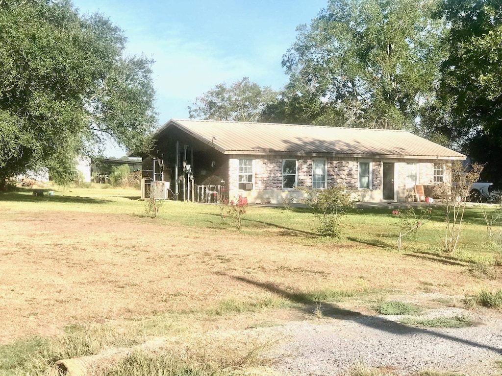 1700 Blanch Rd, China, TX 77613