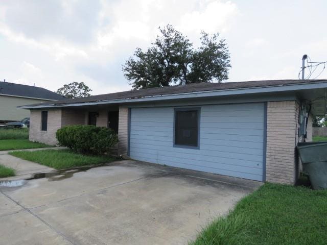 Listing photo 3 for 5301 Terrace Ave, Port Arthur TX 77640