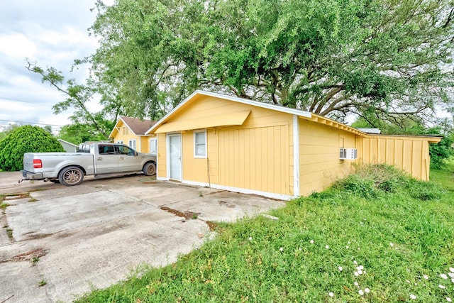 3500 32nd St, Port Arthur, TX 77642 - view of side of home