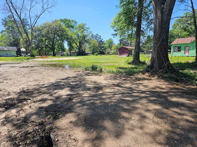 Listing photo 3 for 1335 Norvell, Silsbee TX 77656