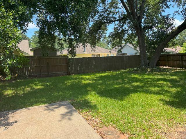 2985 Willow Pl, Beaumont, TX 77707 - view of fenced backyard