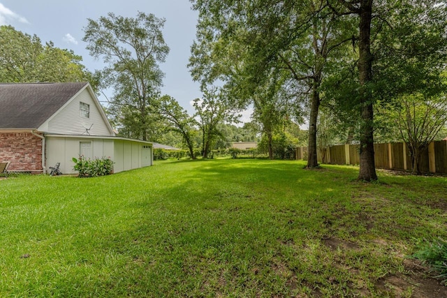 13475 Chimney Rock Dr, Beaumont, TX 77713 - view of yard