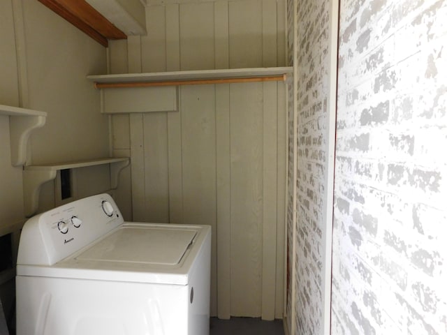 laundry room with washer / dryer and laundry area