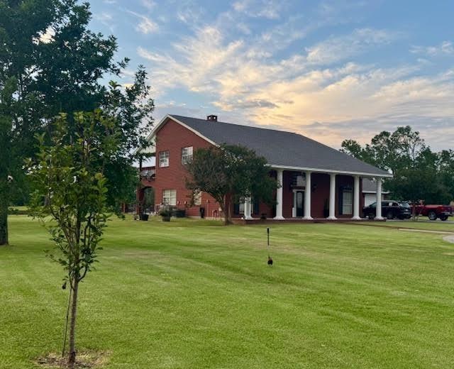 10994 Bessie Heights Rd, Orange, TX 77630 - view of front of property featuring a front yard