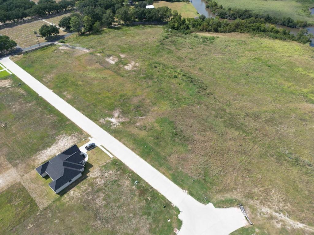 1416 Matthew Ave, Port Neches, TX 77651